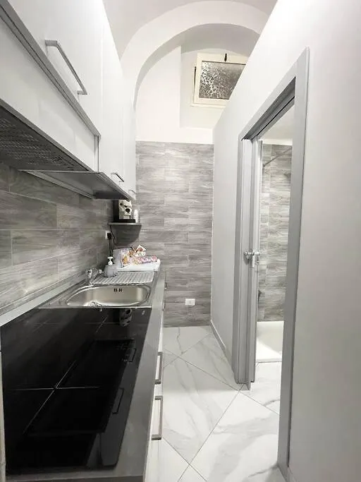 Vincy'S House Apartment Naples 0*,  Italy