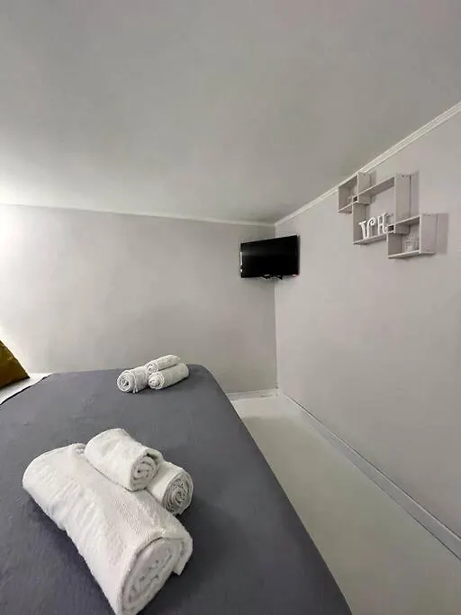 Vincy'S House Apartment Naples 0*,  Italy